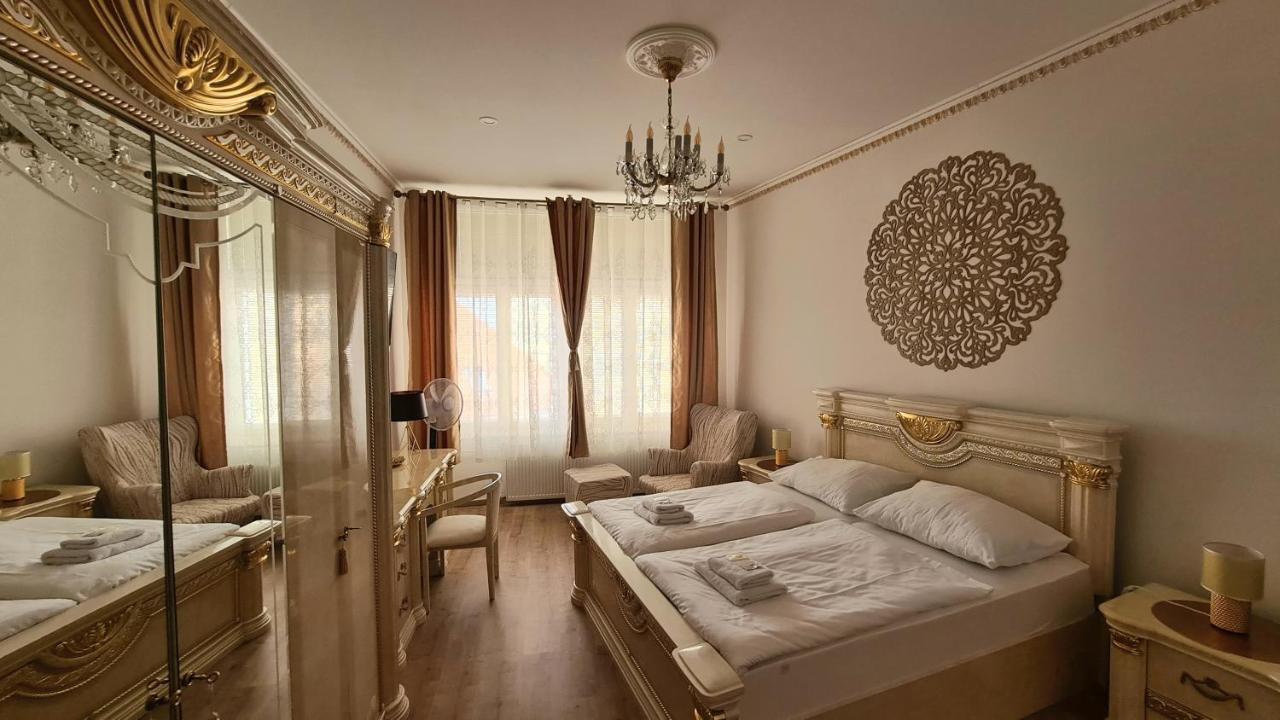Hotel Union Лоуни Екстер'єр фото
