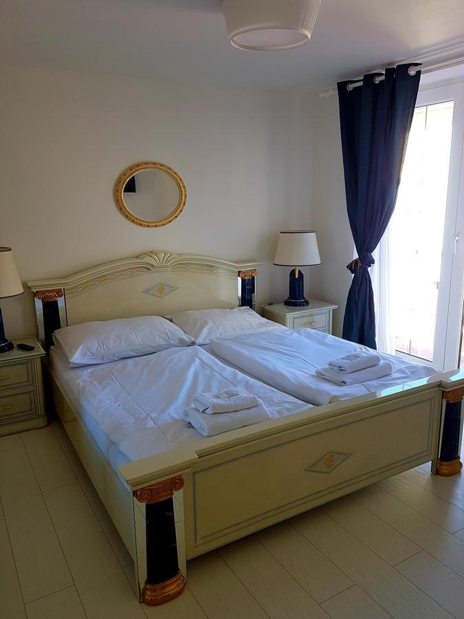 Hotel Union Лоуни Екстер'єр фото