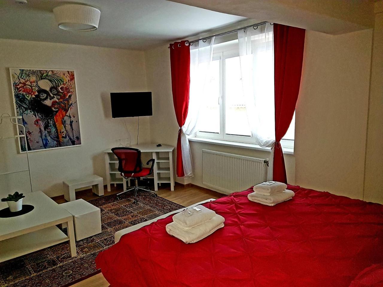 Hotel Union Лоуни Екстер'єр фото