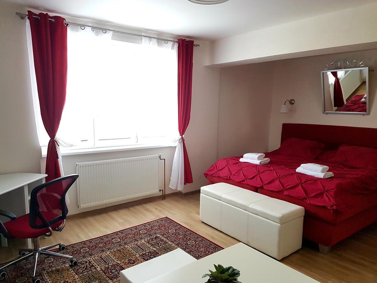 Hotel Union Лоуни Екстер'єр фото